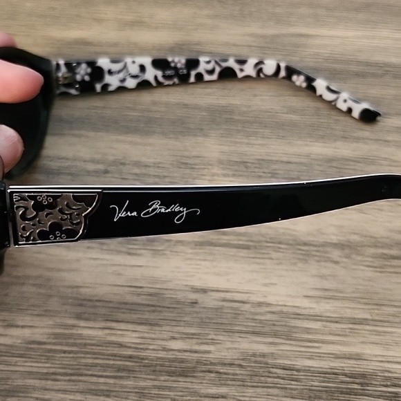 Vera Bradley Vintage Night & Day Black White Glass Frames with Glass Hard Case main image 11